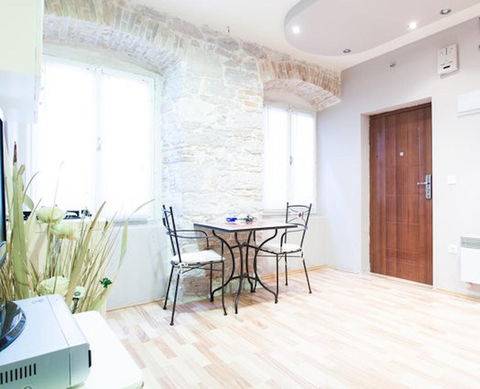 Zara City Apartments Pokoj fotografie